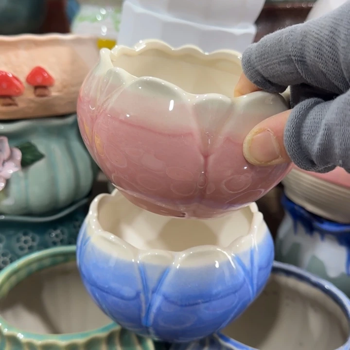 凑9块包邮，有孔，陶瓷花盆