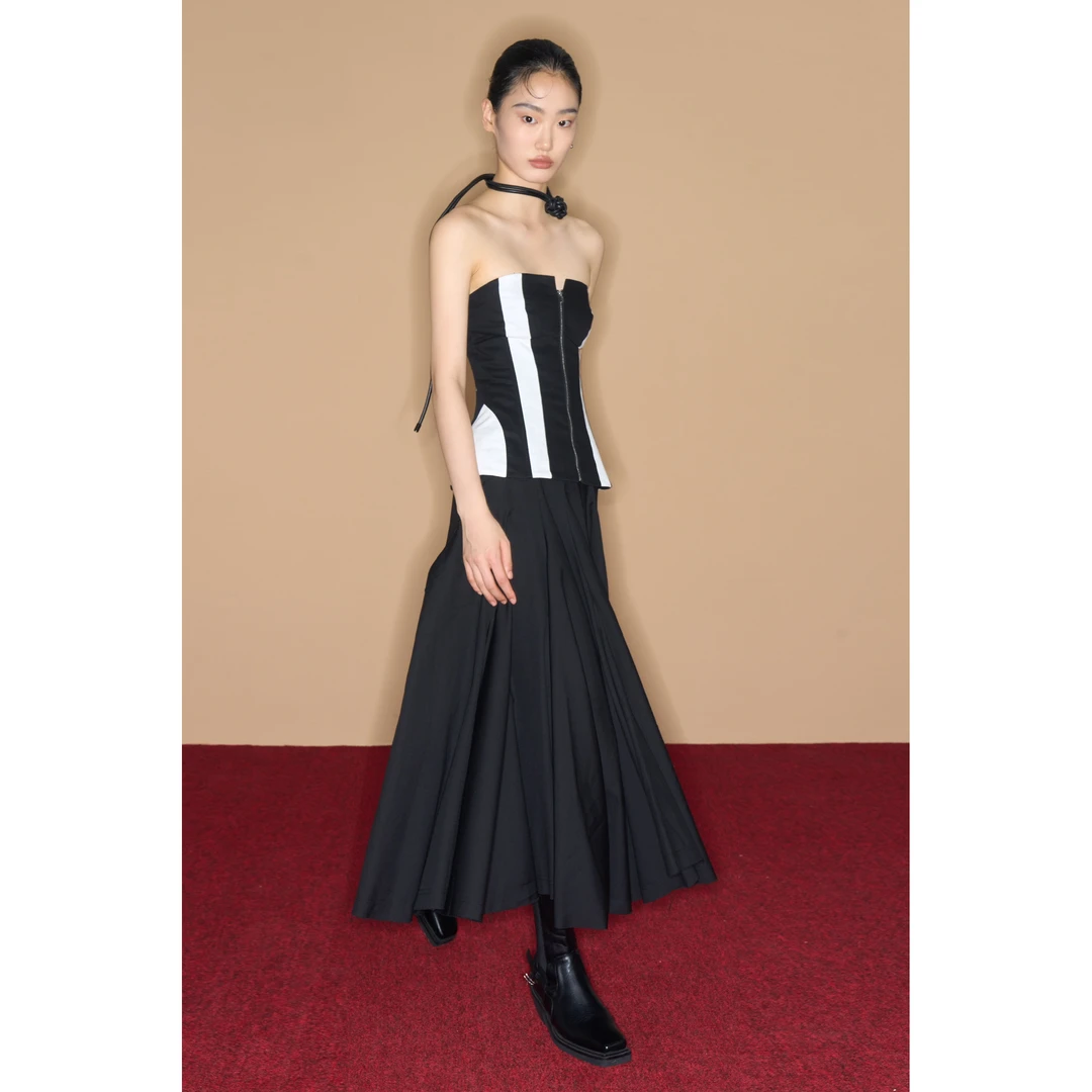 【Ann.G】A100202 深圳小众设计师黑白配色鱼骨设计瓣型抹胸