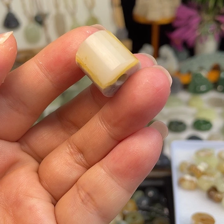 和田玉未镶嵌珠宝半成品