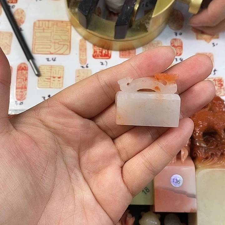邋***爷老挝石现场直播手工制作