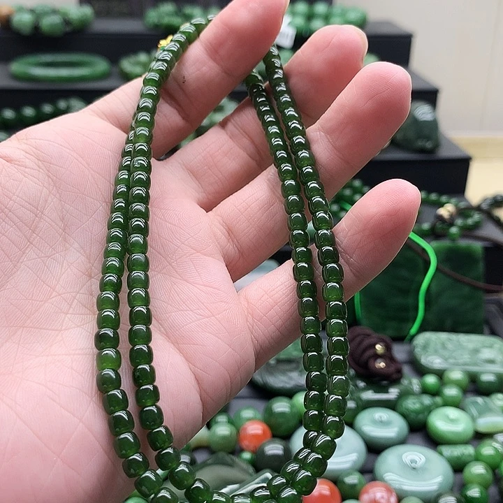 和田玉（碧玉）未镶嵌颈饰