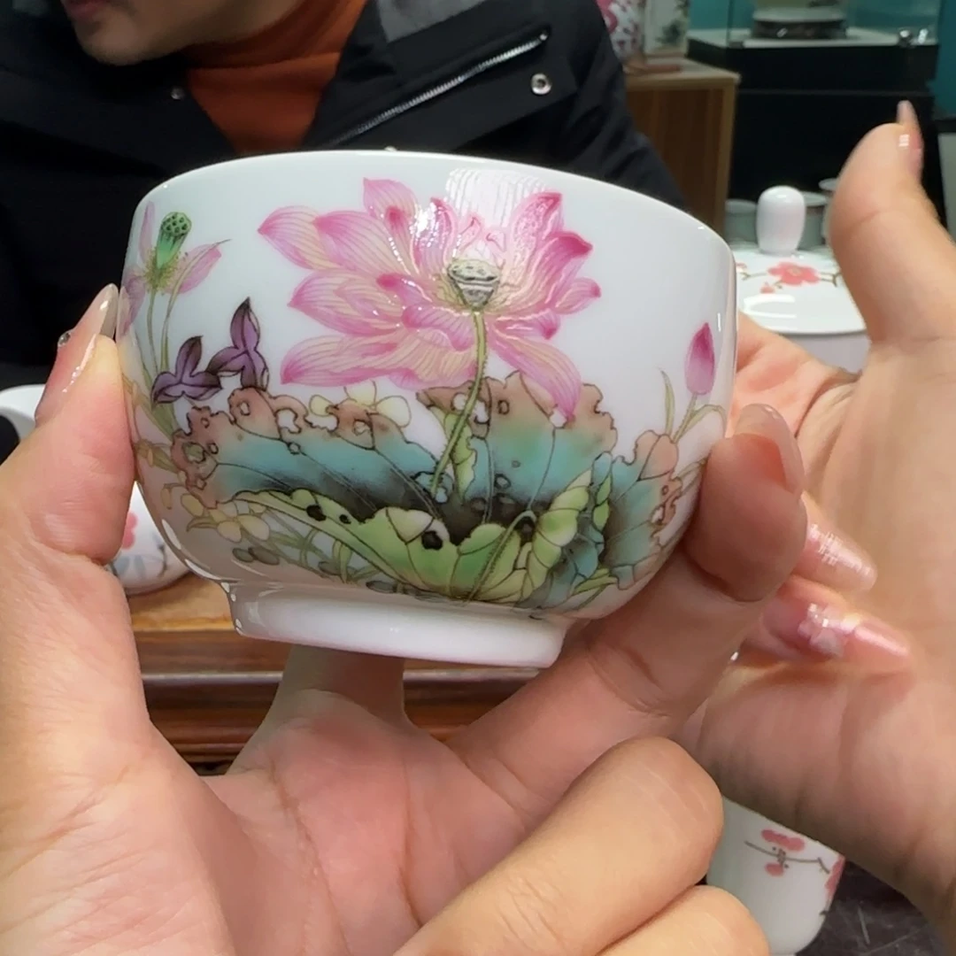 摆件景德镇的瓷器是