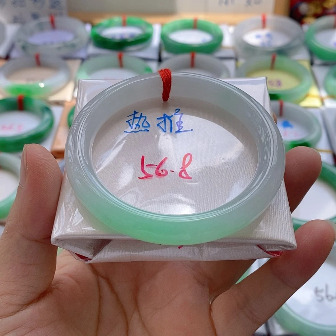 翡翠手镯未镶嵌5号