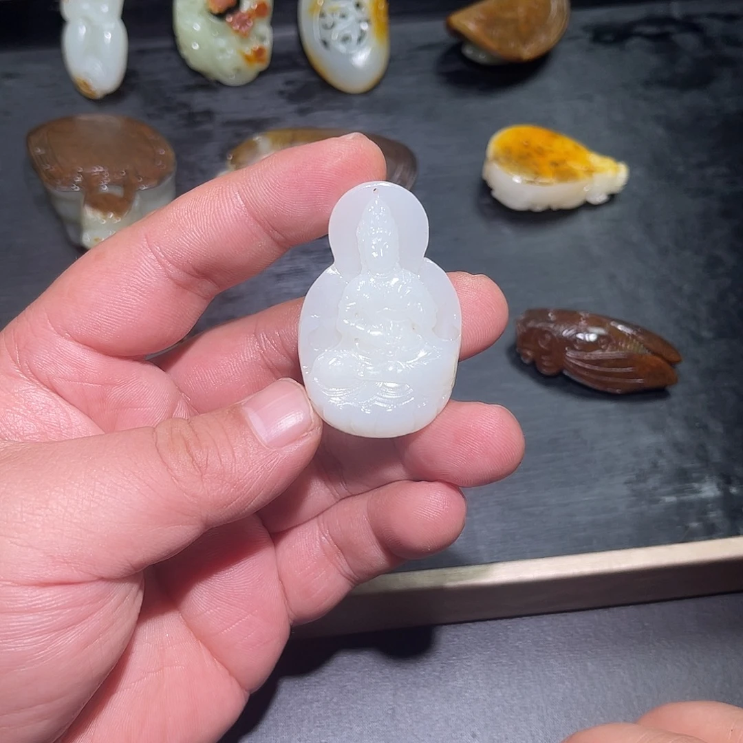 和田玉未镶嵌颈饰