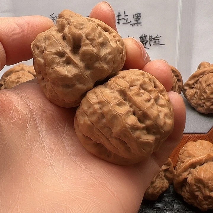 枫***声文玩核桃吊坠蛤蟆