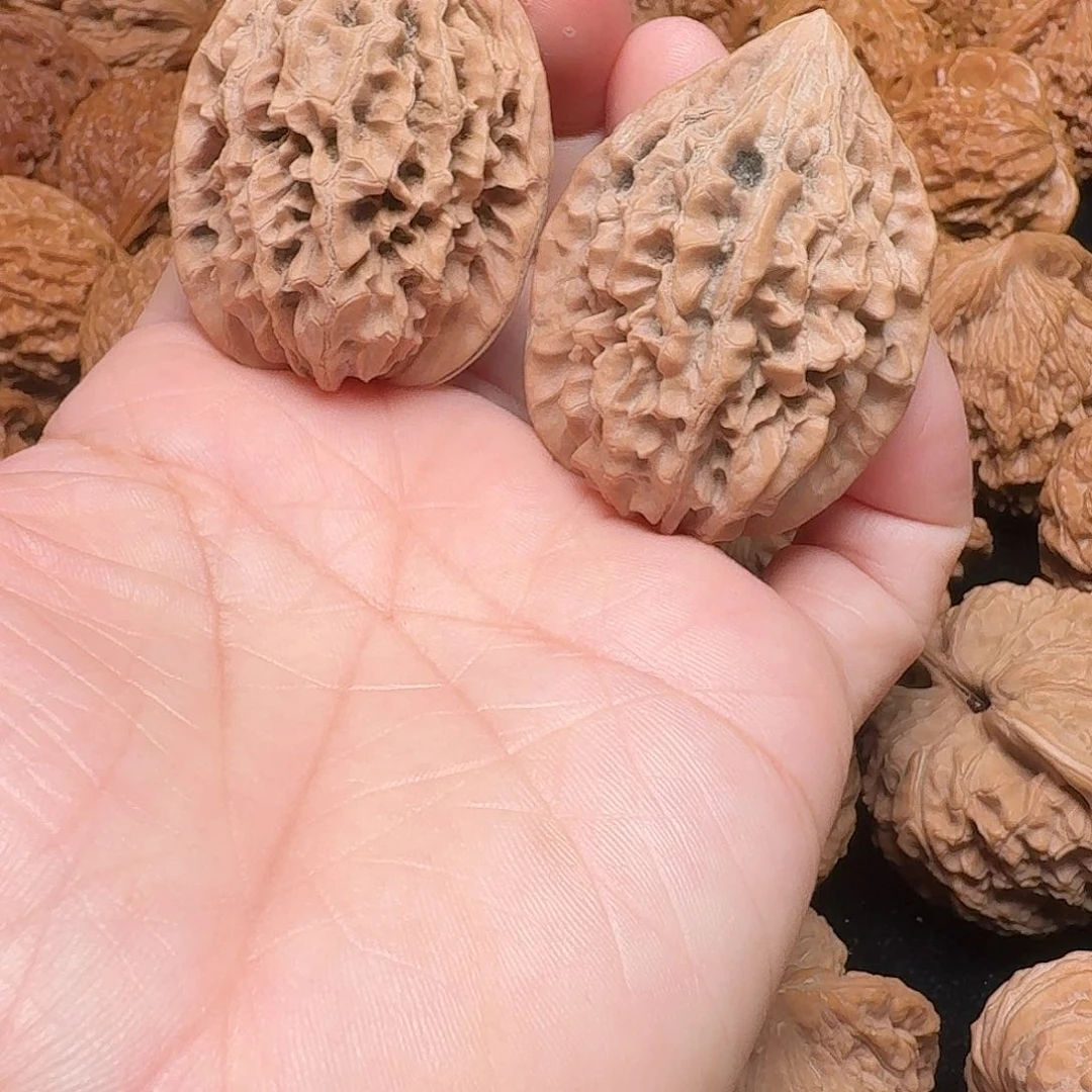 桃核吊坠招财鼠，全品，35