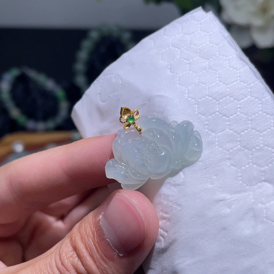 定制翡翠18K金镶嵌莲花