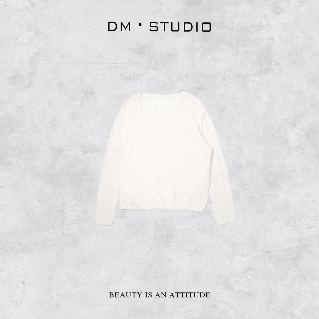 DEDM－DM•STUDIO/气质慵懒减龄宽松V领百搭休闲针织毛衣（17-9908）