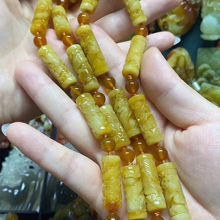 穹***弈未镶嵌岫玉吊坠(赠链)