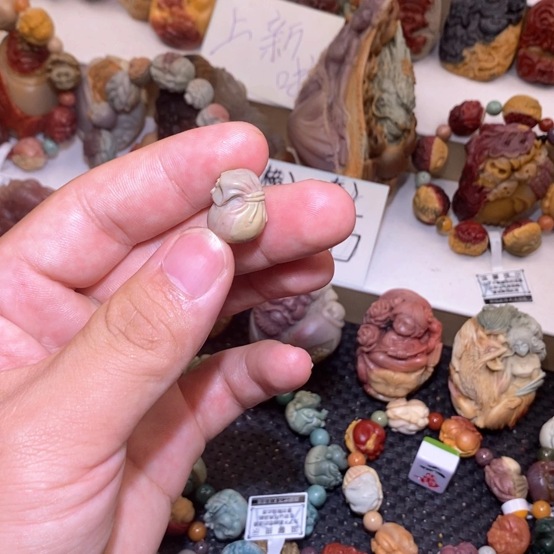 石英质玉（阿拉善玉）未镶嵌手链