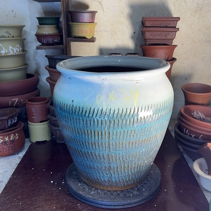 紫砂花盆，手工制作