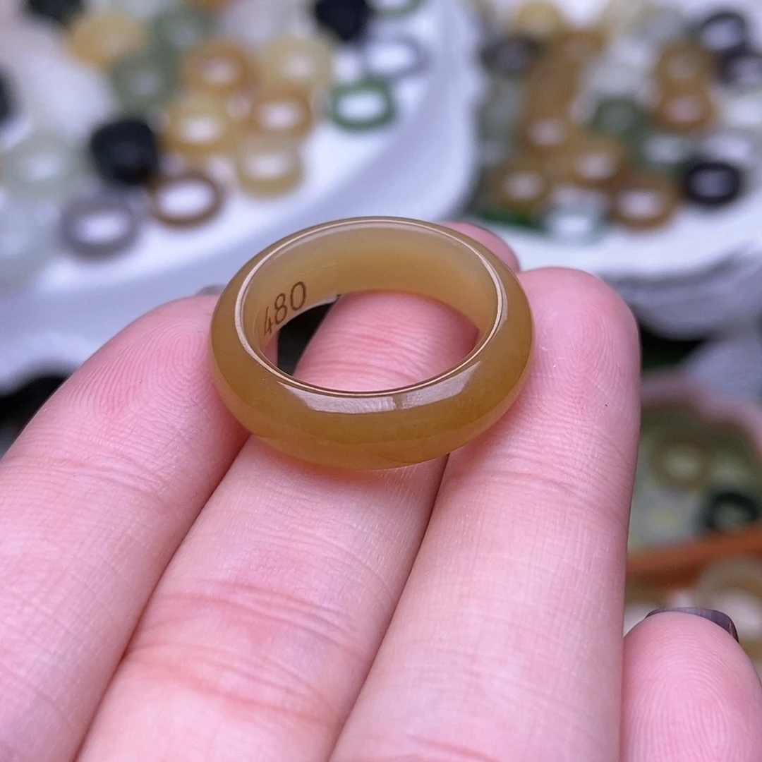 未镶嵌戒指和田玉18烤番薯