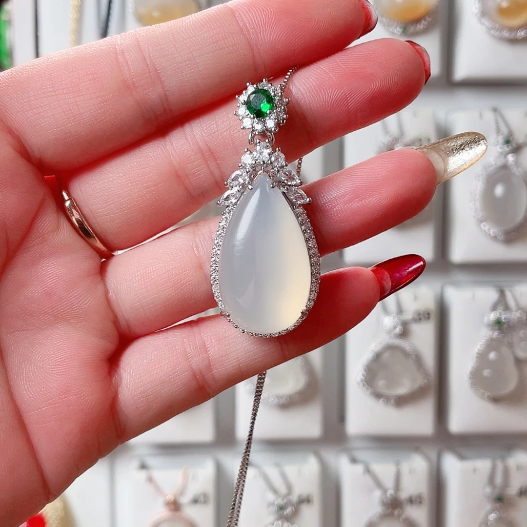 玛瑙/玉髓吊坠(赠链)未镶嵌