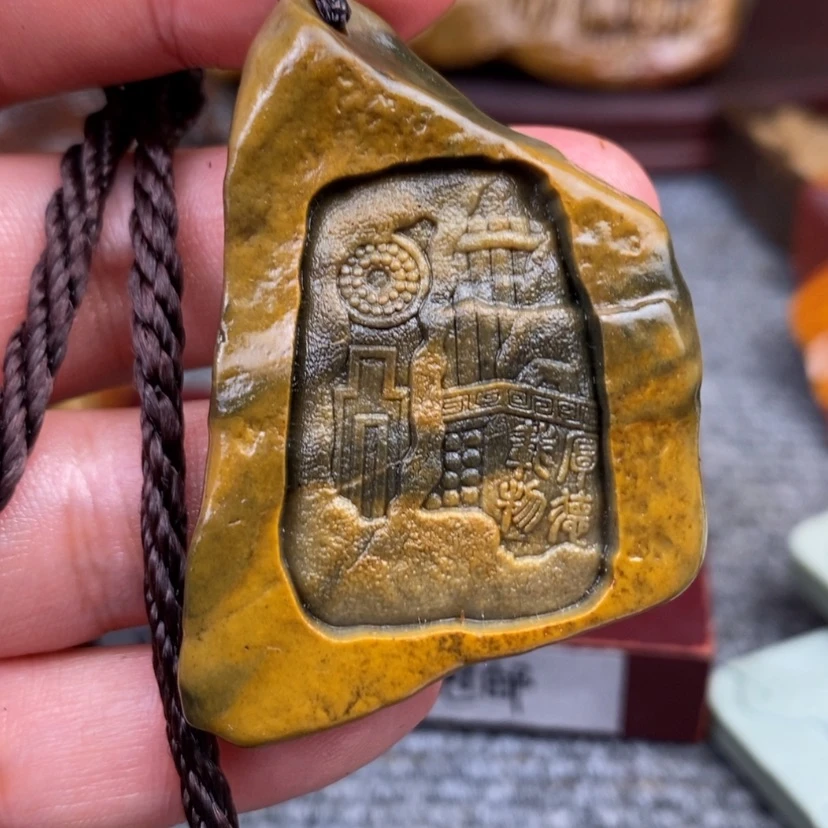 【闪购商品】原石雕刻手把件