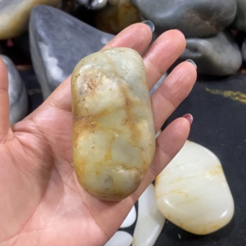和田玉（糖玉）未镶嵌车挂
