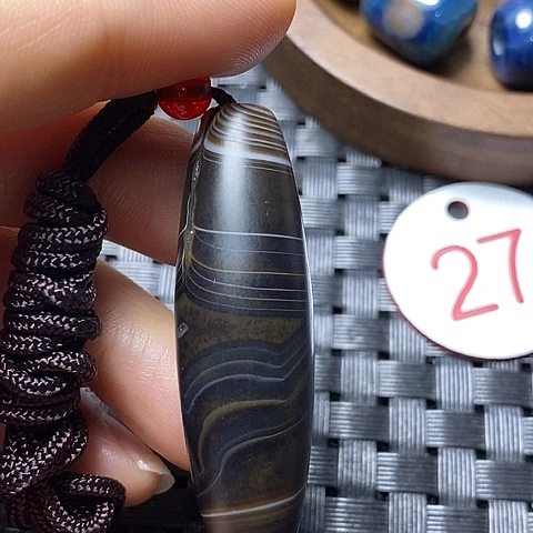 未镶嵌颈饰玛瑙/玉髓心**树