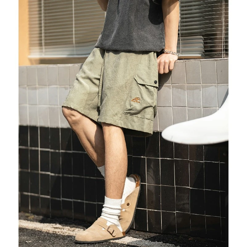 分割设计双立体口袋美式工装短裤男夏季新款撞色刺绣休闲五分裤子