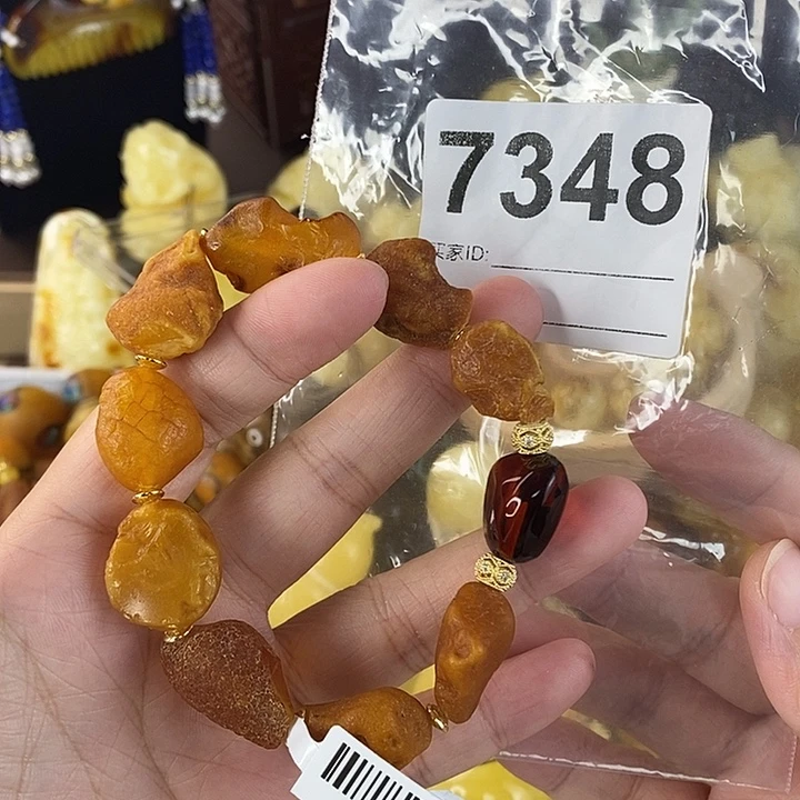 蜜蜡未镶嵌珠宝奇石