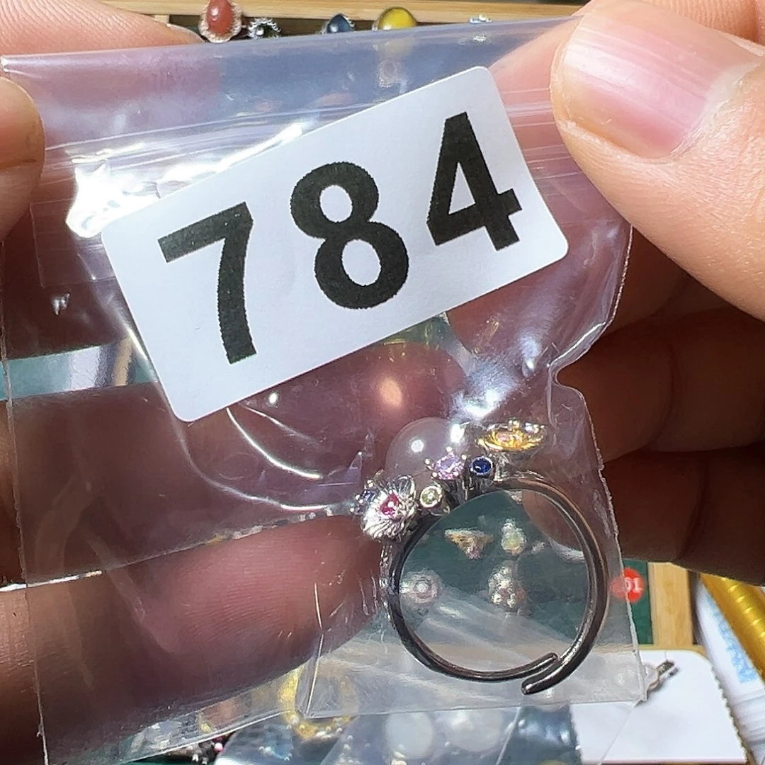 水晶戒指银S925镶嵌奶****呀