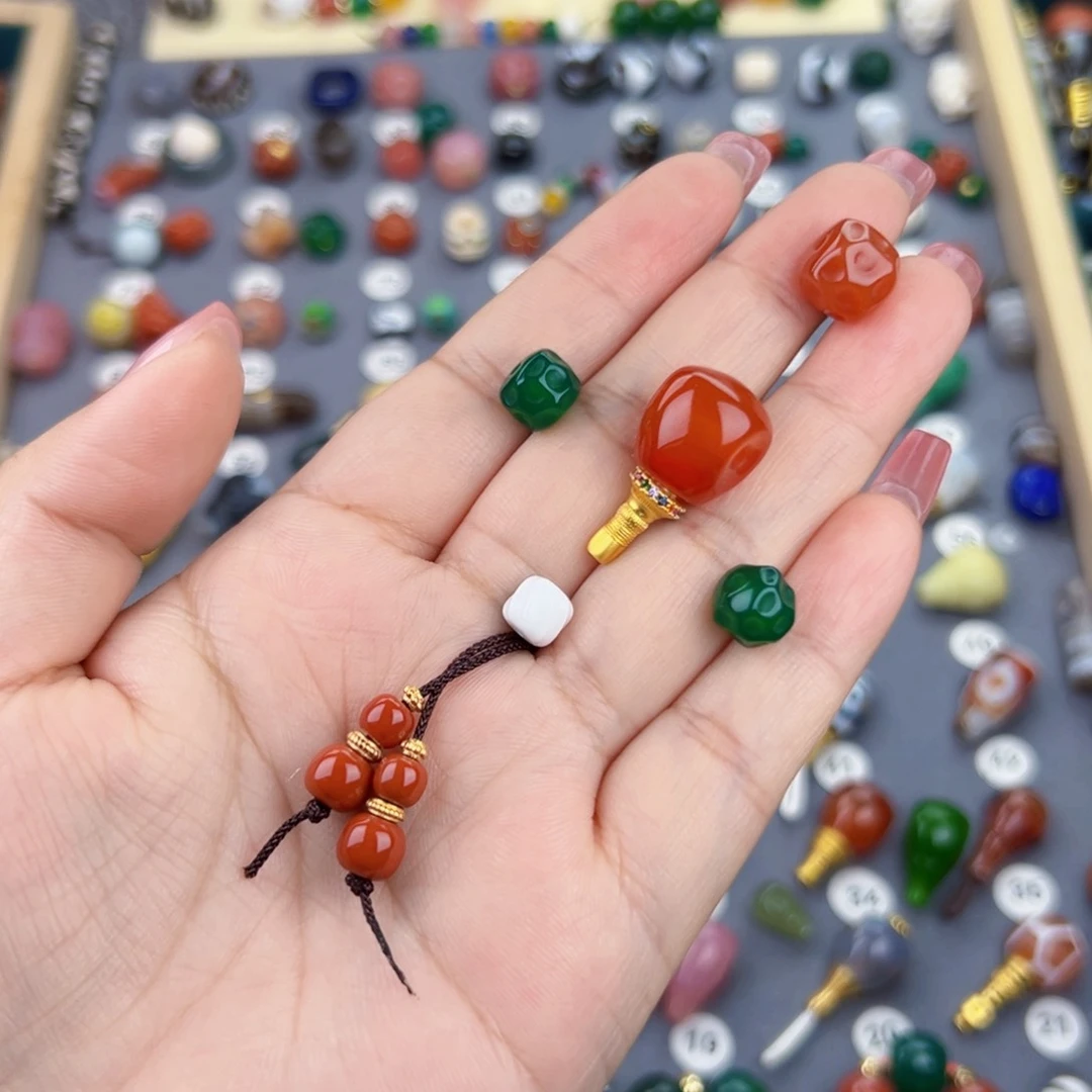 玛瑙/玉髓饰品未镶嵌杨*杨