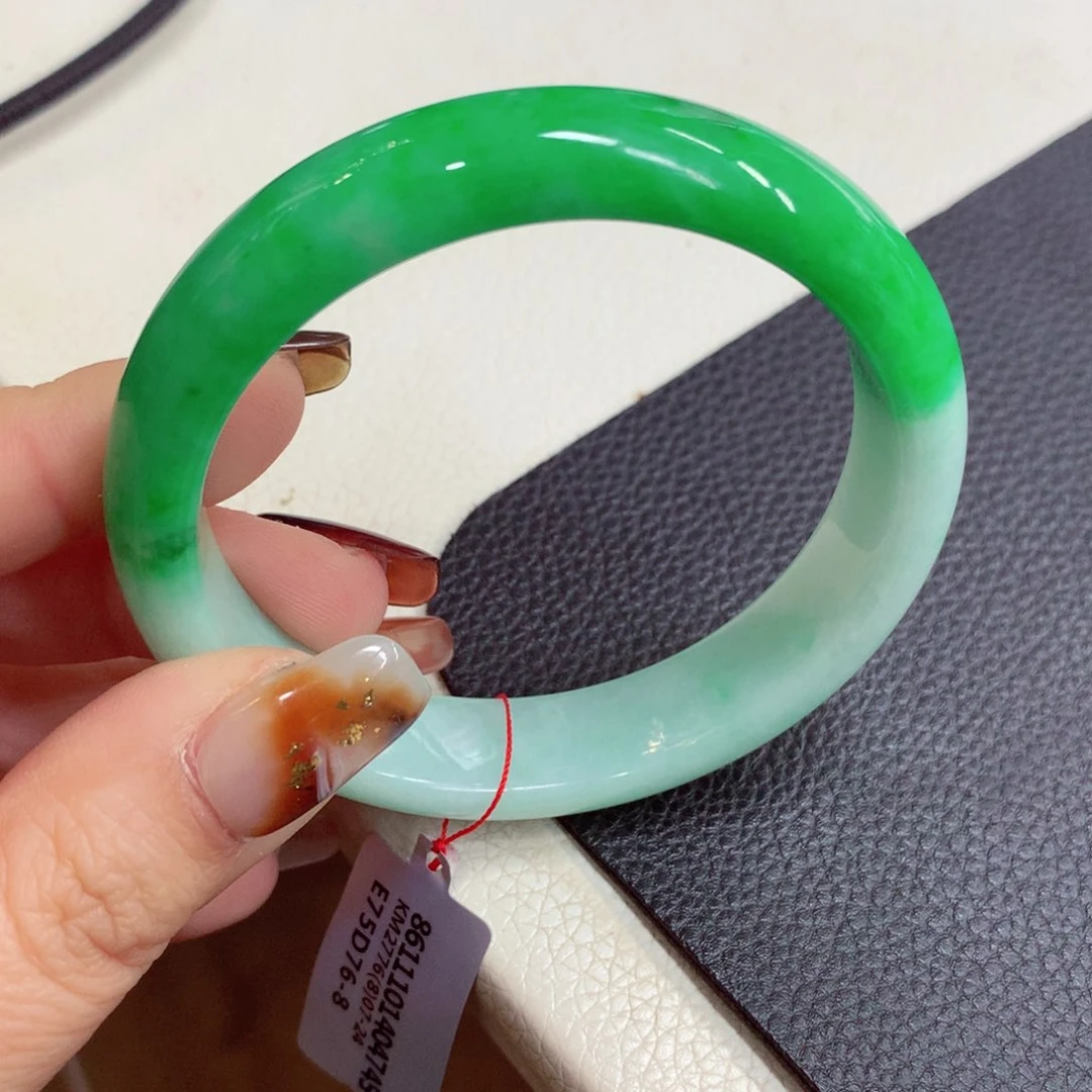 未镶嵌手镯翡翠缅甸