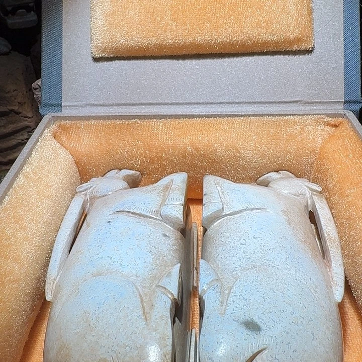 明***天和田玉（糖玉）未镶嵌颈饰