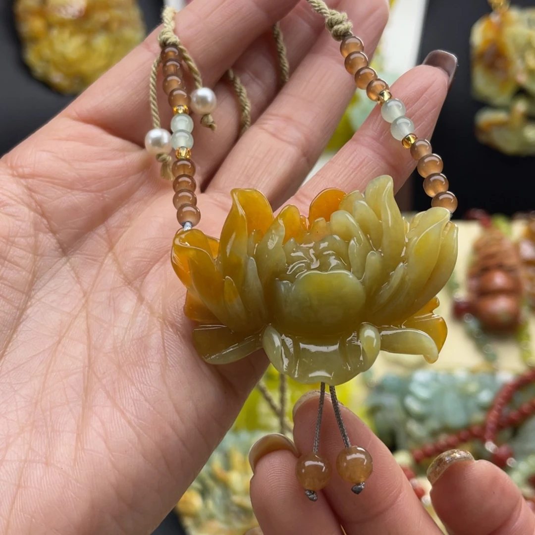 未镶嵌蛇纹石玉颈饰