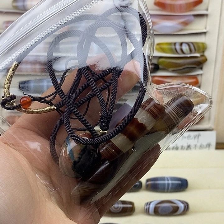 洪***生玛瑙/玉髓合金颈饰