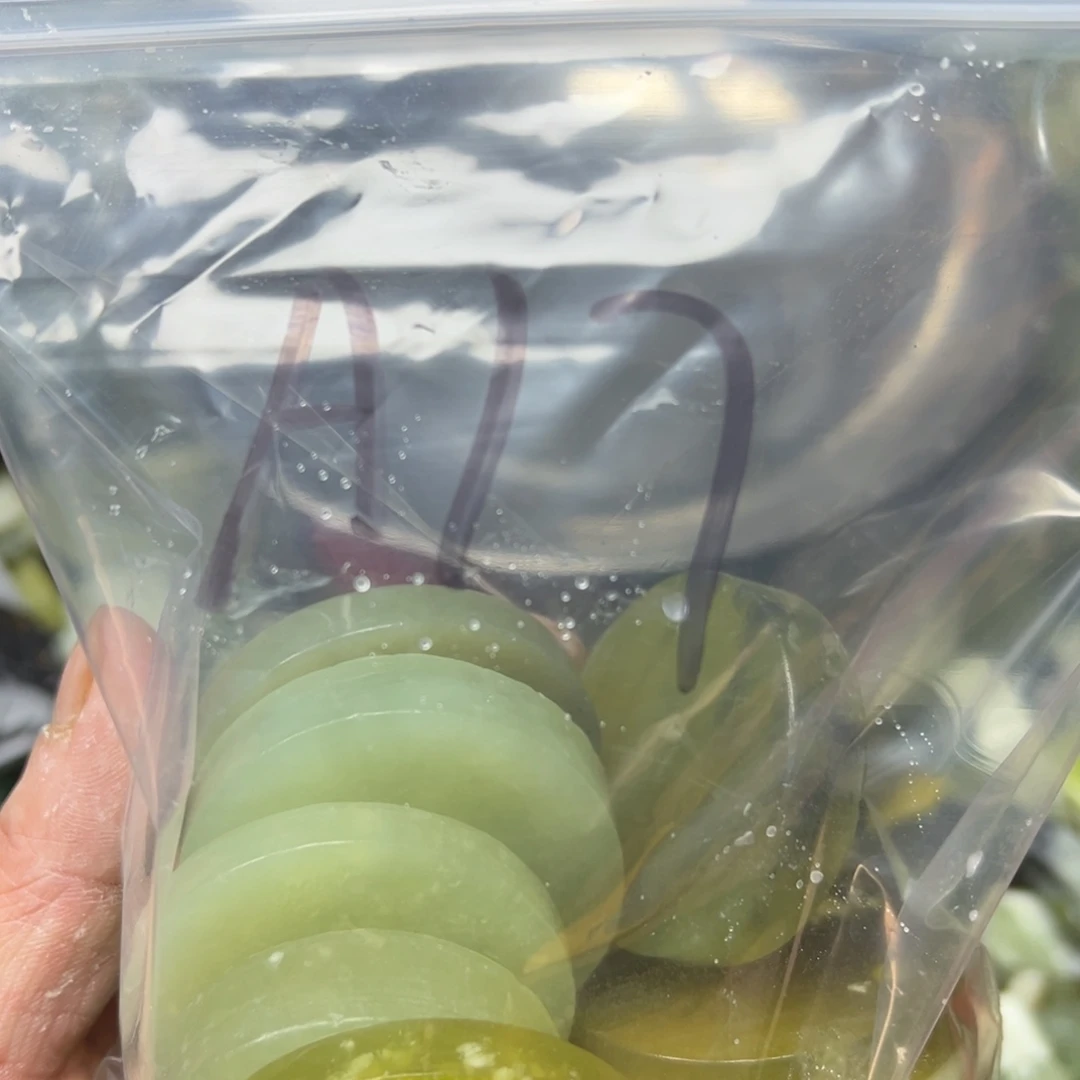 忍***！蛇纹石玉未镶嵌岫玉手镯心，平安无事牌