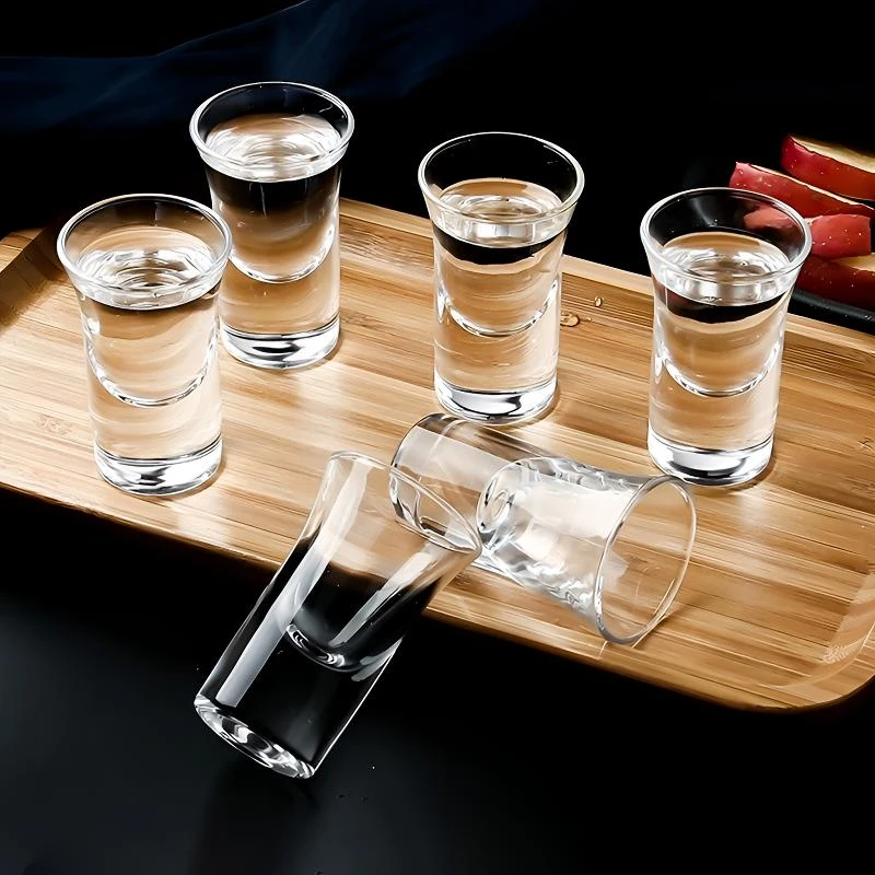 新疆包邮到家白酒杯套装分酒壶家用二两小酒壶分酒器子弹杯小酒杯