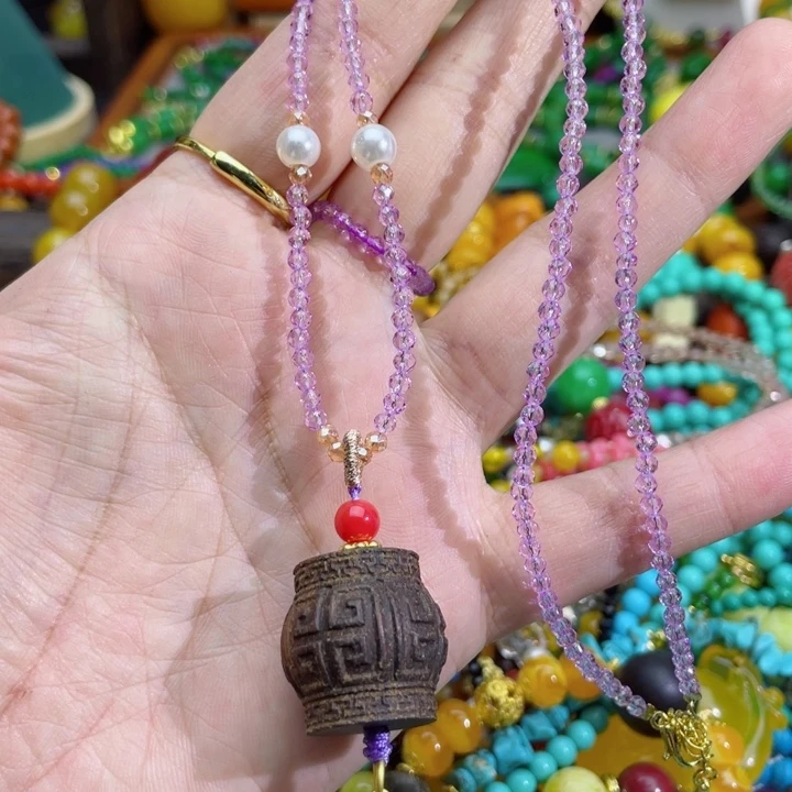 树脂制品82号锁骨链