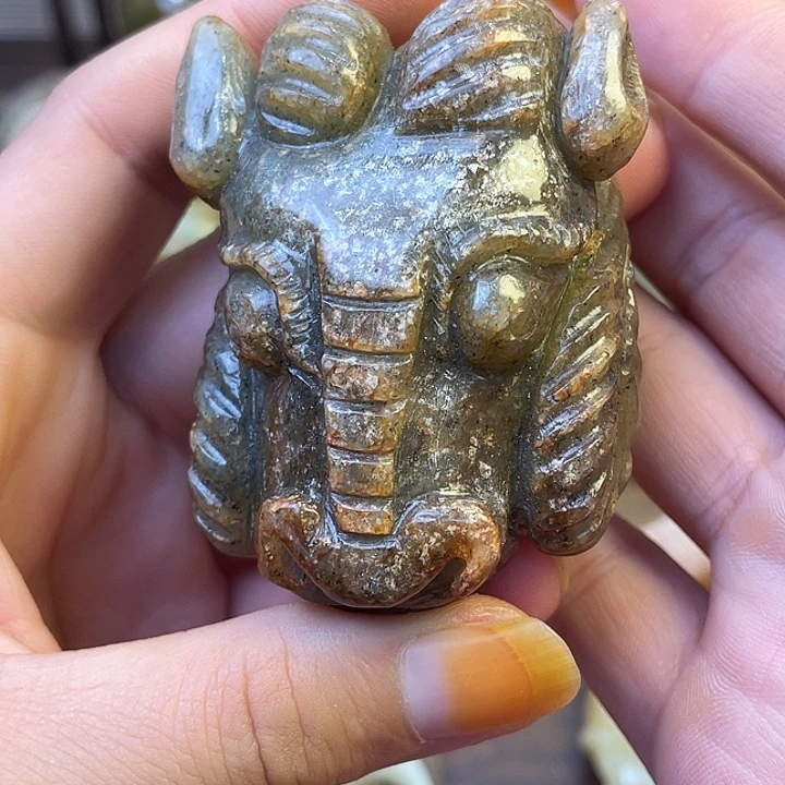 未镶嵌和田玉（糖玉）挂件