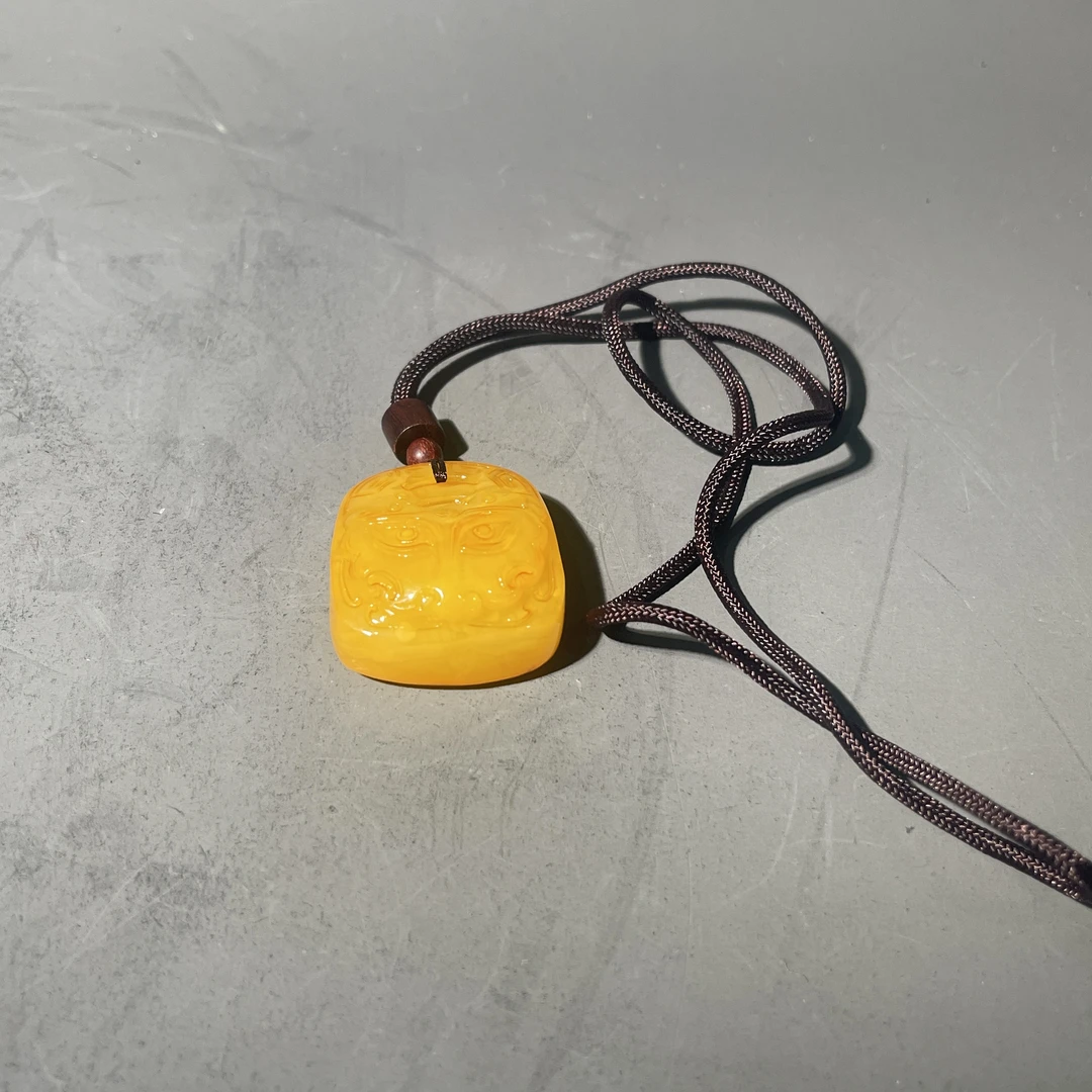 ZJ98944蜜蜡挂坠/聚宝轩