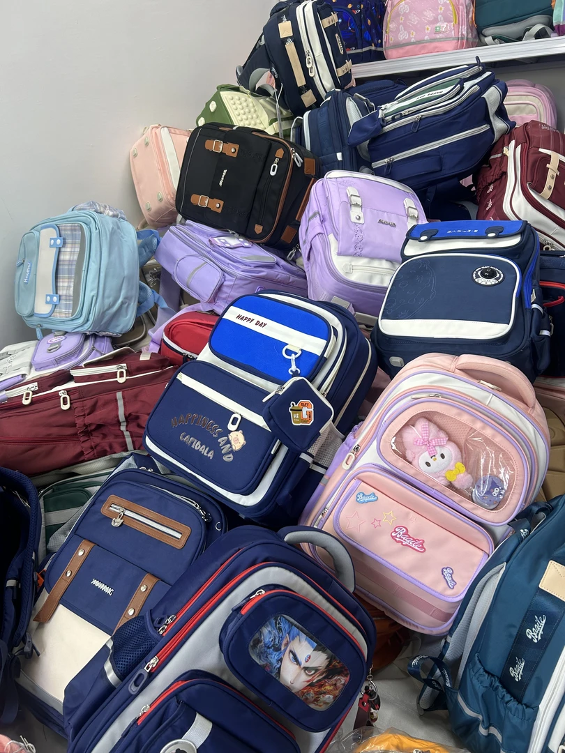 编码001-999号小学生一至六年级护脊护腰超轻便大容量书包儿童