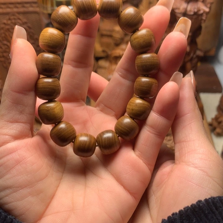 檀香木其他老山檀香手把件