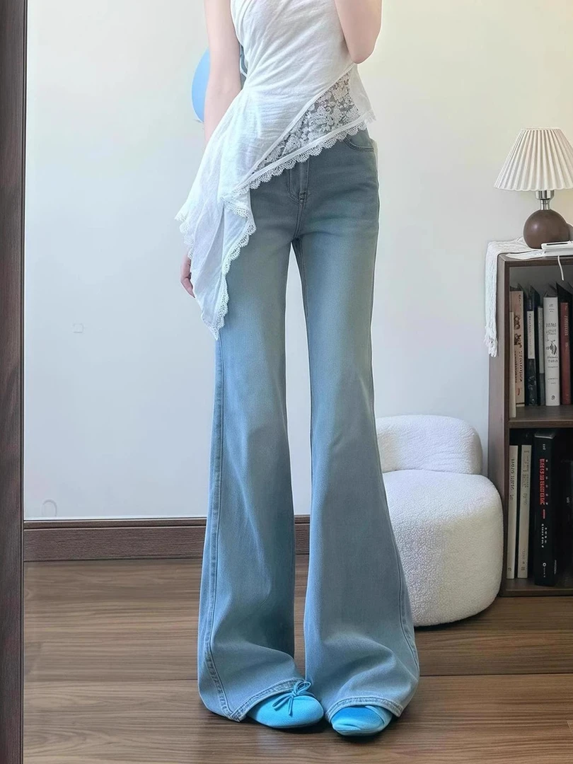 夏日轻薄喇叭裤女高腰显瘦浅色牛仔裤大码胖mm不贴腿直筒微喇裤子