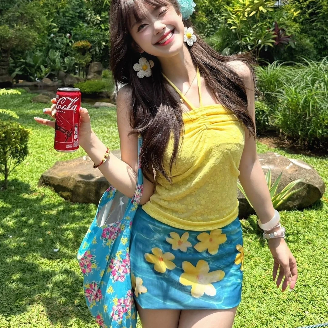 2025新款泳衣女纯欲风多巴胺性感辣妹抹胸泳衣女分体裙式遮肉显瘦