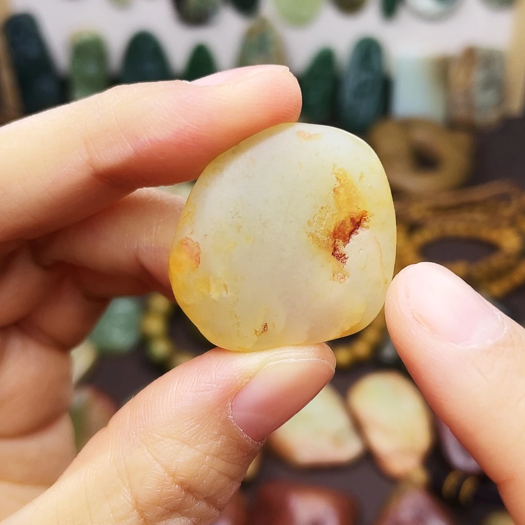 岫岩河磨玉（透闪石质玉）未镶嵌颈饰