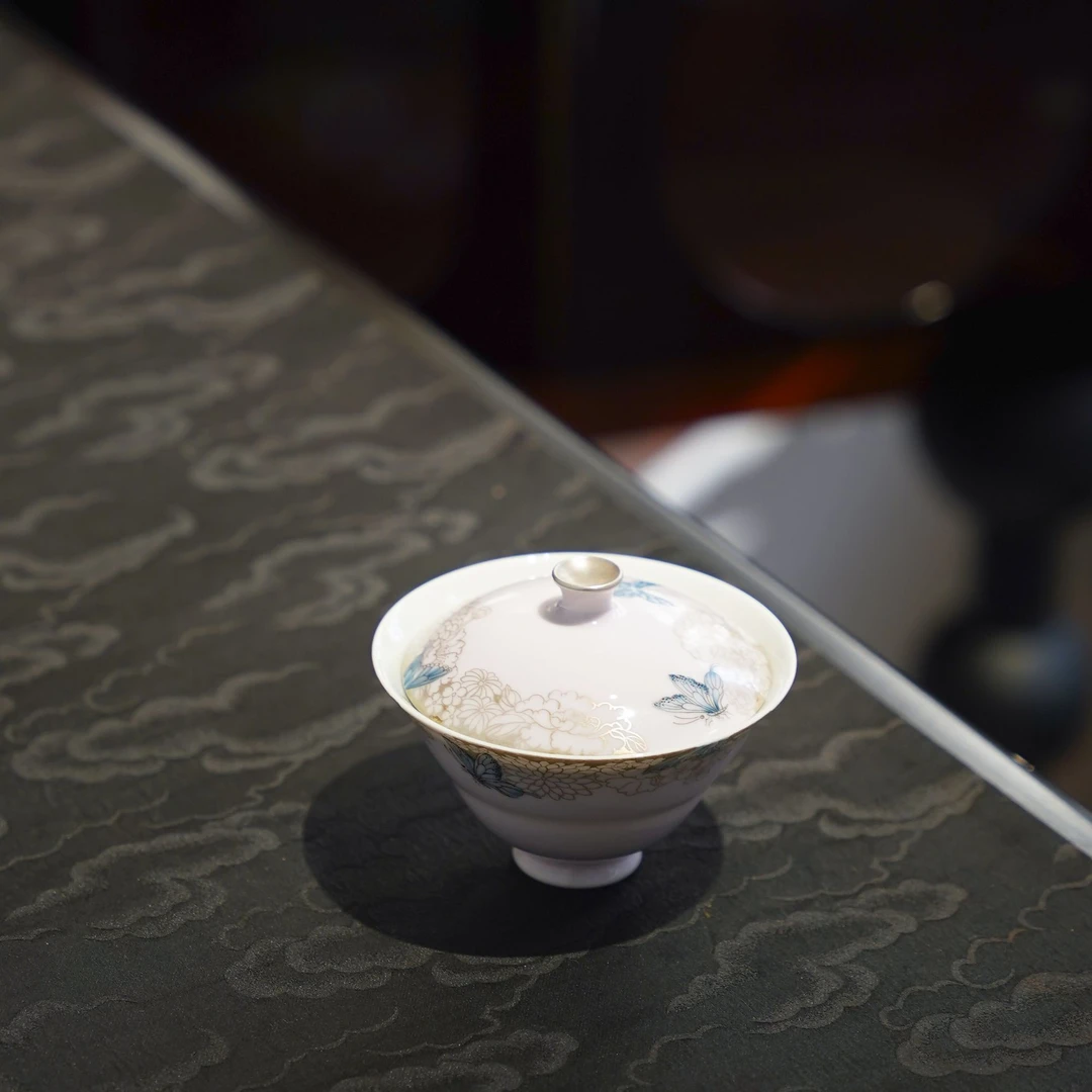 伴斤茶舍合吾  淡粉梦蝶盖碗  茶具中式茶道手作纯手工陶瓷饮茶