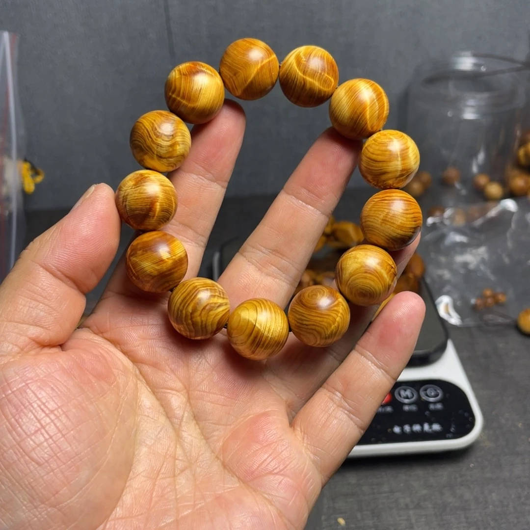 柏木（崖柏）太行1.8闪电