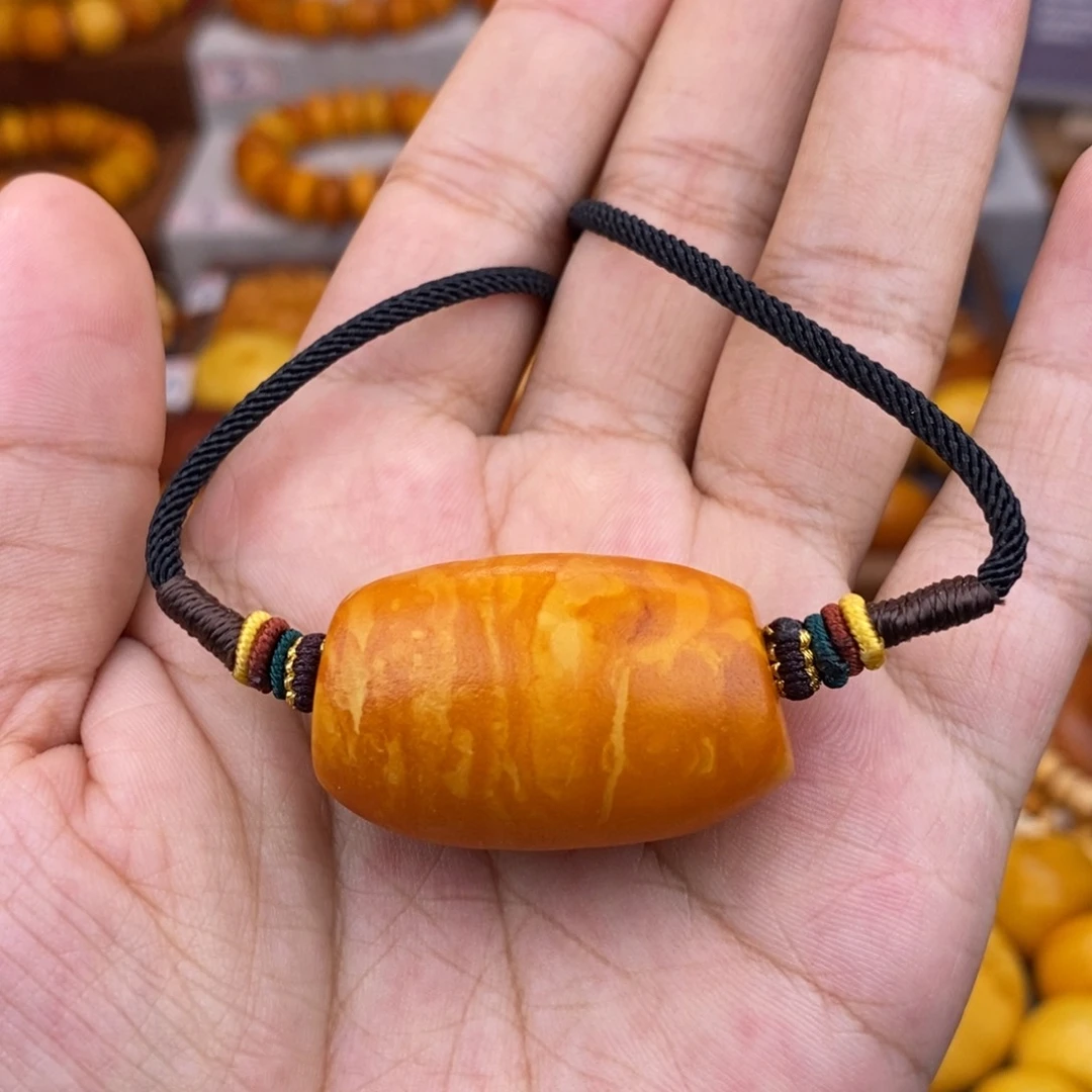 未镶嵌琥珀珠宝奇石