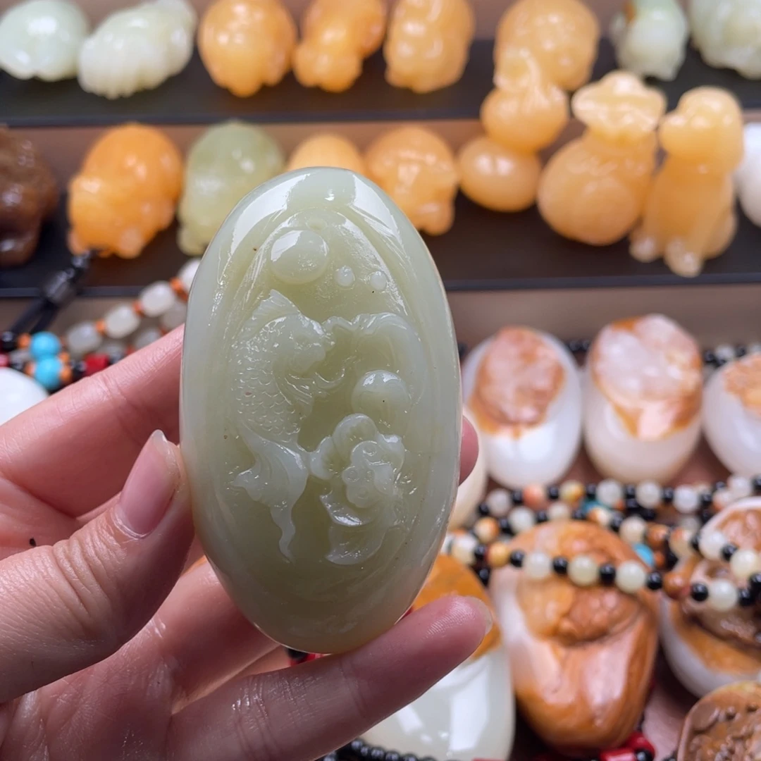 立***司石材天然古青石手把件