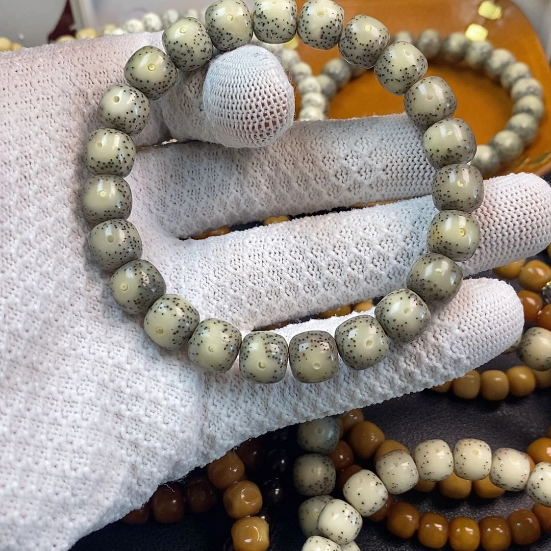 ****✰吊坠星月菩提毕业星月菩提10x9黄金瞳双留白