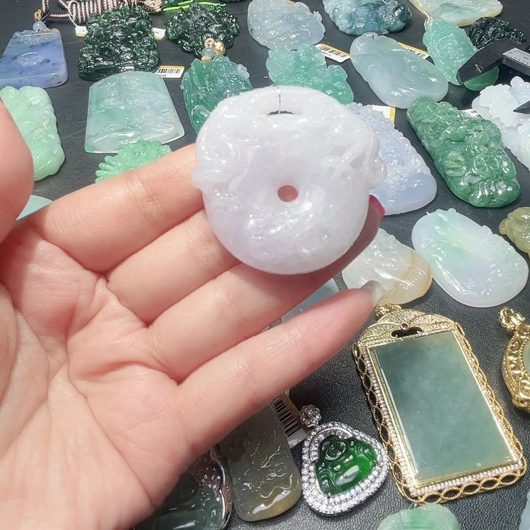 翡翠未镶嵌颈饰吊坠