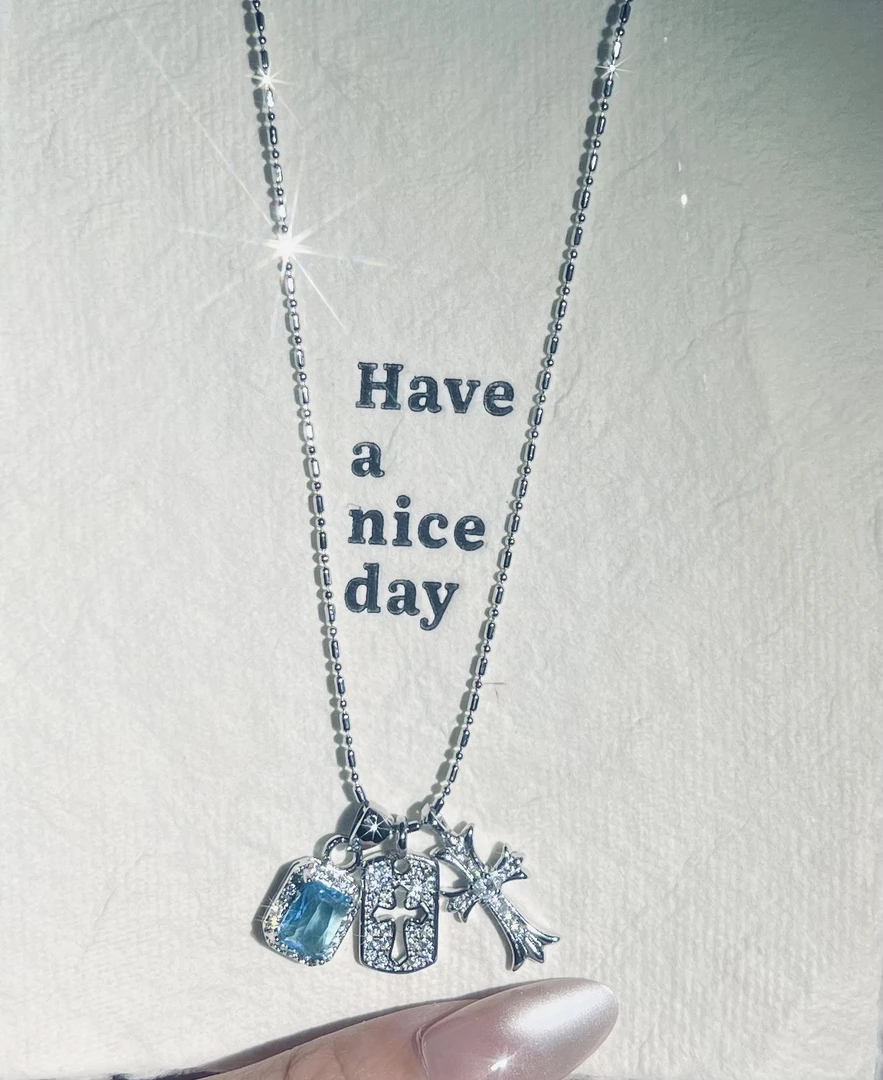 铜合金锆石项链 十字架方钻项链个性欧美复古轻奢项链女吊坠时尚