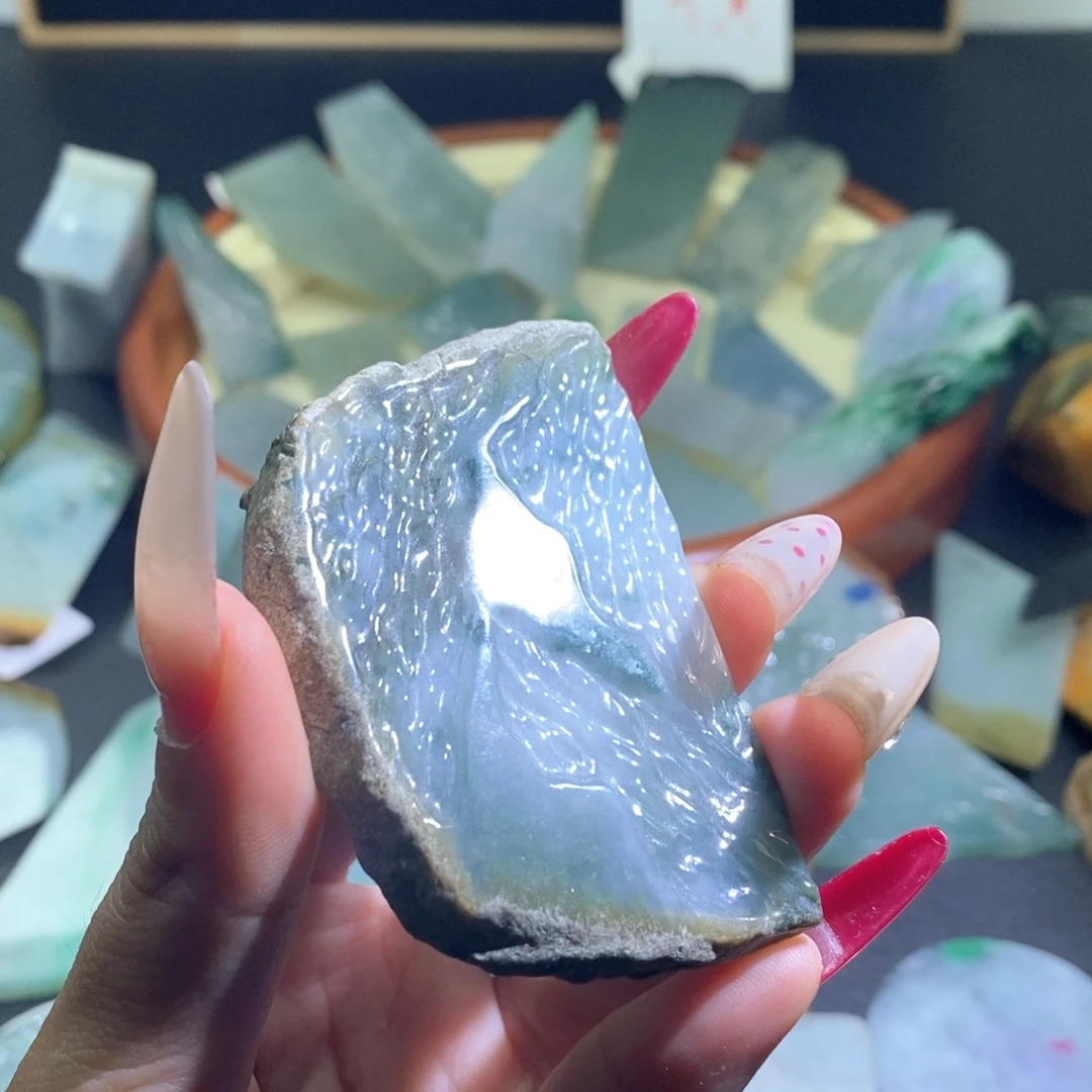 翡翠未镶嵌颈饰mm