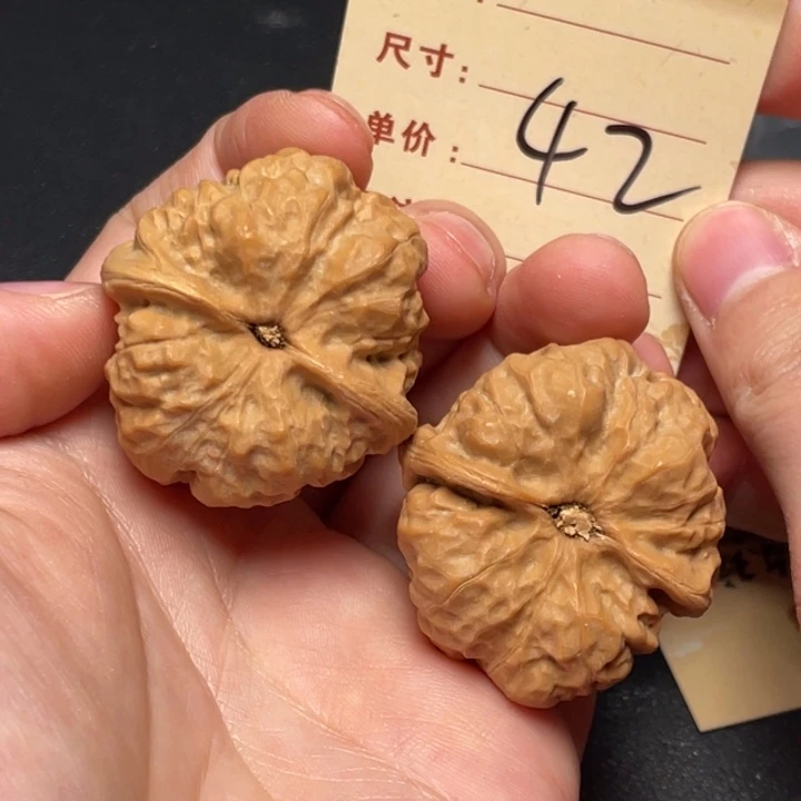 把件文玩核桃蛙蛙39尺白茬42