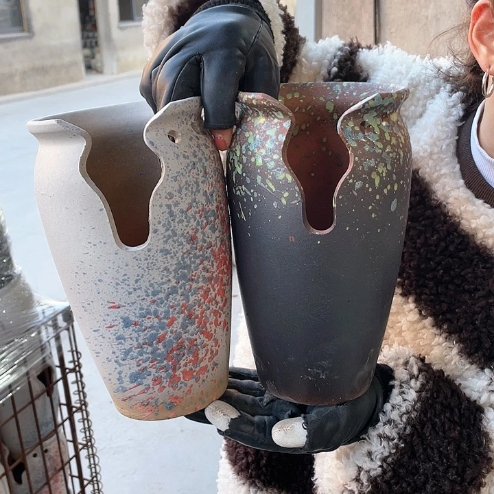 红陶瑕疵口13高23