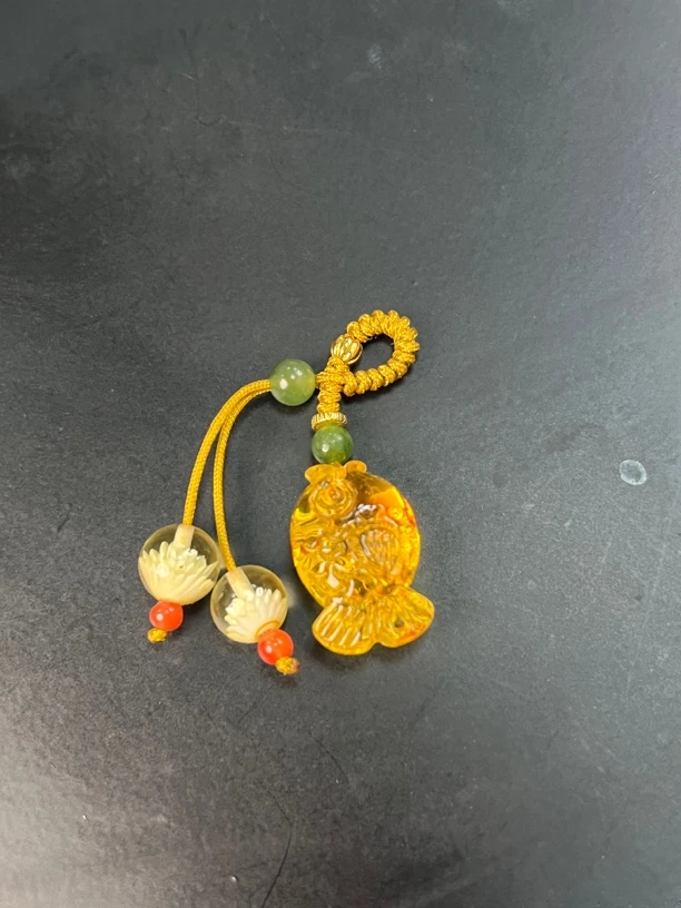 天然琥珀金珀小吊坠挂坠手工复古编织雕刻