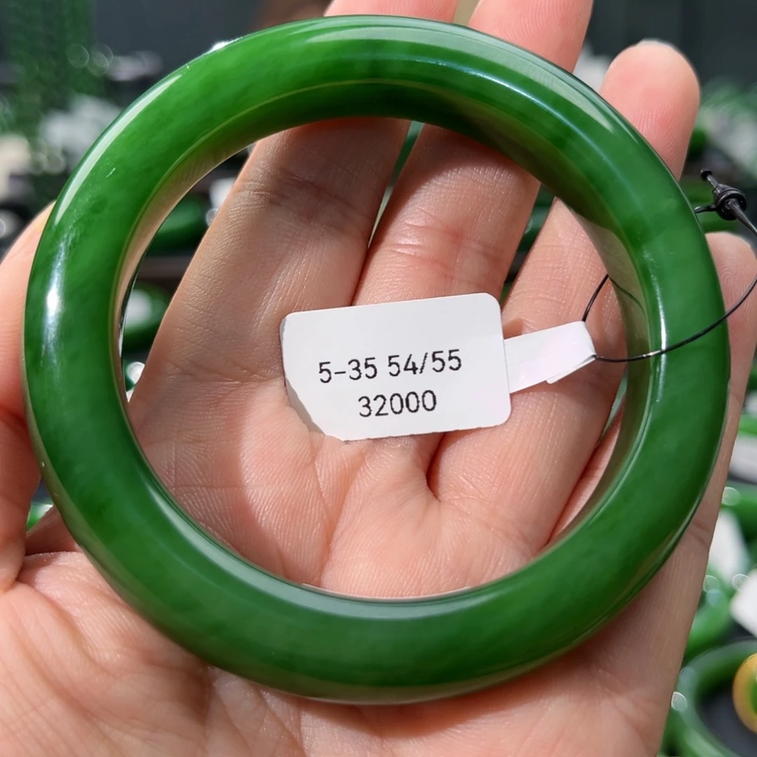 未镶嵌手镯和田玉（碧玉）